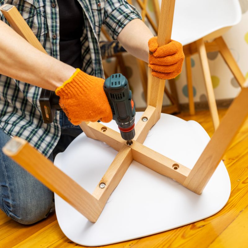 Möbel richtig montieren und demontieren